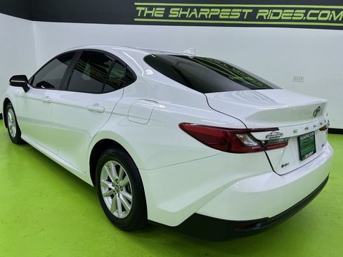 Used 2025 Toyota Camry LE FWD image 7
