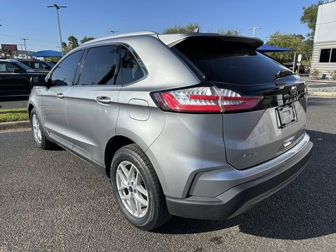 Used 2022 Ford Edge SEL w/ Convenience Package image 4