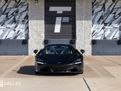 Used 2022 McLaren 720S image 3