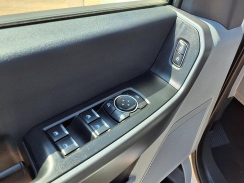 Used 2025 Ford F250 XLT AWD/4WD image 23