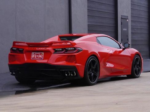 Used 2021 Chevrolet Corvette Stingray Preferred Conv w/ Z51 Performance Package RWD image 19
