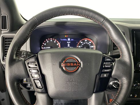 Used 2022 Nissan Frontier PRO-4X image 21