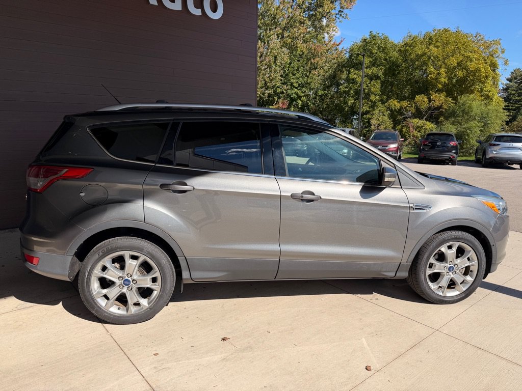 Used 2014 Ford Escape Titanium w/ Equipment Group 401A AWD/4WD image 8