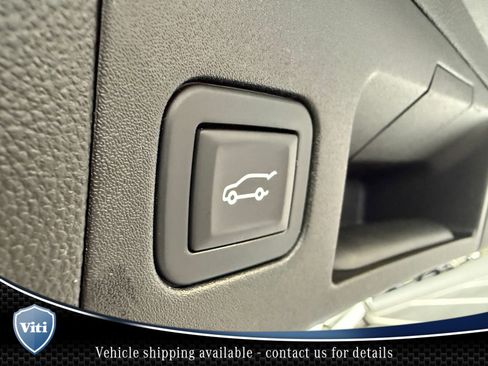 Used 2018 Cadillac XT5 Luxury w/ Driver Awareness Package image 25