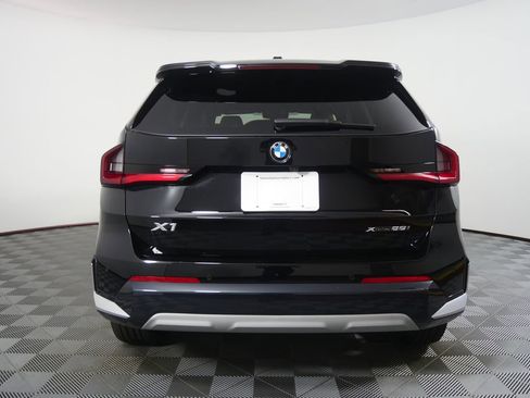 Used 2024 BMW X1 xDrive28i w/ Technology Package AWD/4WD image 4