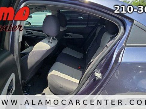 Used 2013 Chevrolet Cruze LS FWD image 26