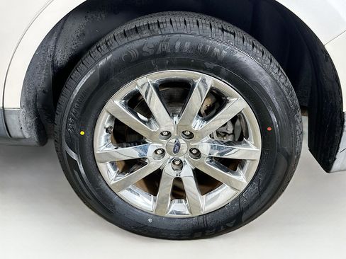 Used 2012 Ford Edge SEL image 11