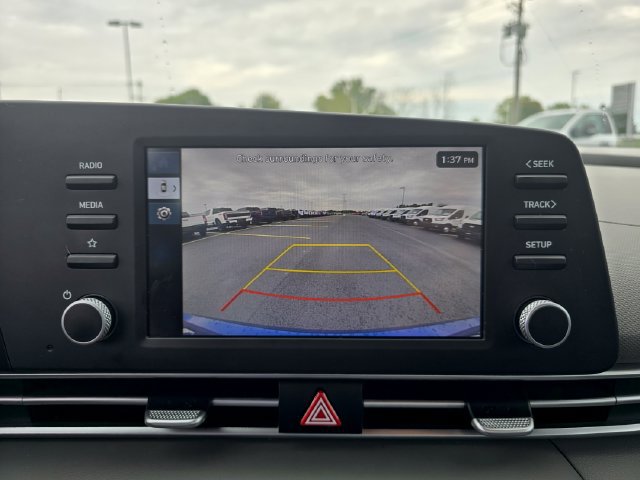 Used 2024 Hyundai Elantra SE FWD image 22