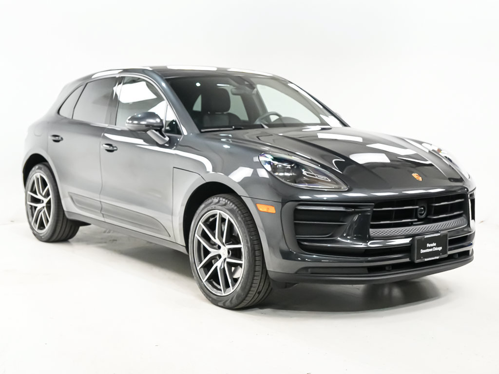 Certified 2026 Porsche Macan AWD/4WD image 7