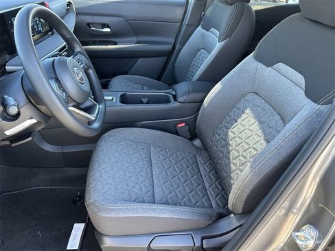 New 2026 Nissan Kicks SV image 16