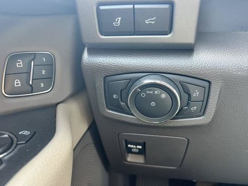 Used 2021 Ford Expedition XLT RWD image 14