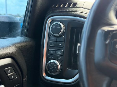 Used 2021 GMC Sierra 3500 SLT w/ SLT Premium Package AWD/4WD image 18