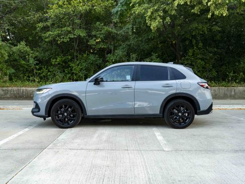 Used 2025 Honda HR-V Sport image 6