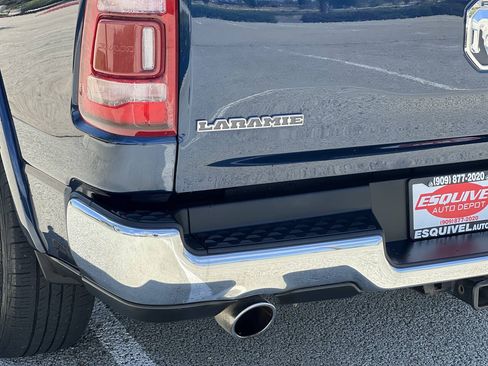 Used 2019 RAM 1500 Laramie AWD/4WD image 4