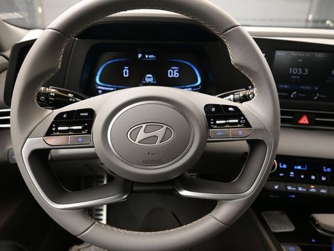 New 2026 Hyundai Elantra SEL Sport Premium FWD image 25