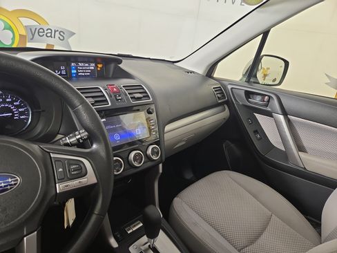 Used 2018 Subaru Forester 2.5i Premium AWD/4WD image 24