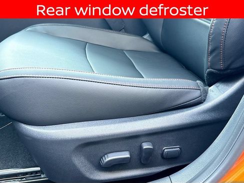 Used 2025 Nissan Sentra SR w/ SR Premium Package FWD image 18