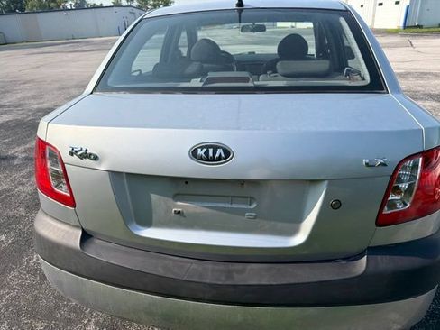 Used 2007 Kia Rio LX FWD image 6
