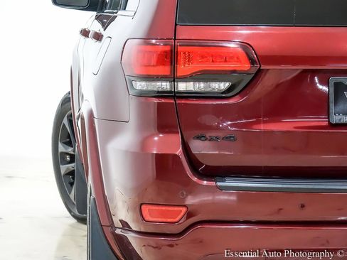 Used 2021 Jeep Grand Cherokee Laredo X image 8