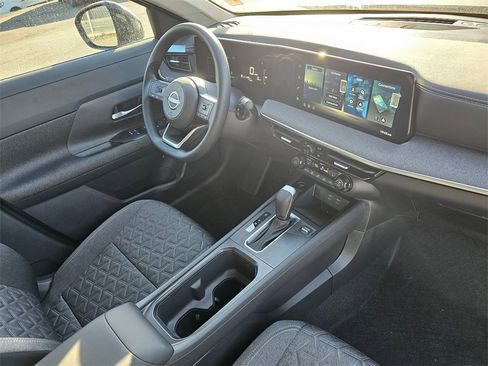 New 2026 Nissan Kicks SV w/ SV Premium Package image 29