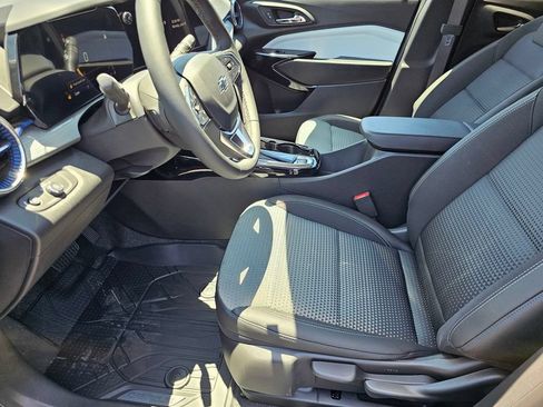 New 2026 Chevrolet Trax LT w/ Driver Confidence Package FWD image 21