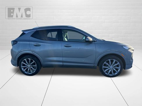 Used 2024 Buick Encore GX Avenir w/ Avenir Convenience Package image 6