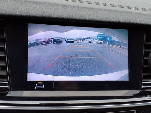 Used 2018 Buick Regal Essence w/ Driver Confidence Package #1 image 13