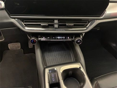 Used 2024 Chevrolet Equinox EV RS image 21