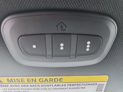 New 2026 Chrysler Pacifica Select image 39