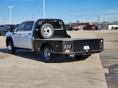 New 2026 GMC Sierra 3500 Pro w/ Convenience Package