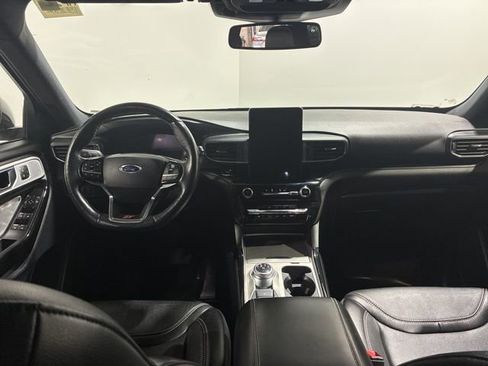 Used 2021 Ford Explorer ST w/ ST Street Pack image 15