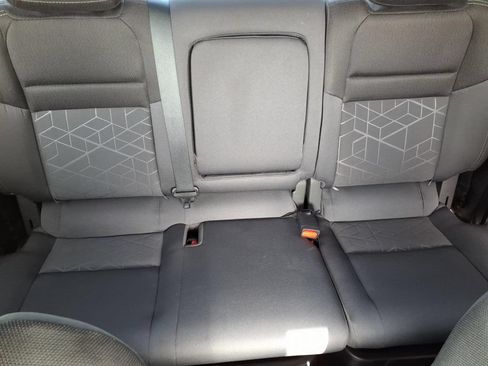 Used 2025 Nissan Frontier SV RWD image 18