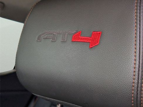 Used 2023 GMC Acadia AT4 w/ Technology Package AWD/4WD image 11