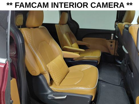 Certified 2021 Chrysler Pacifica Pinnacle AWD/4WD image 11