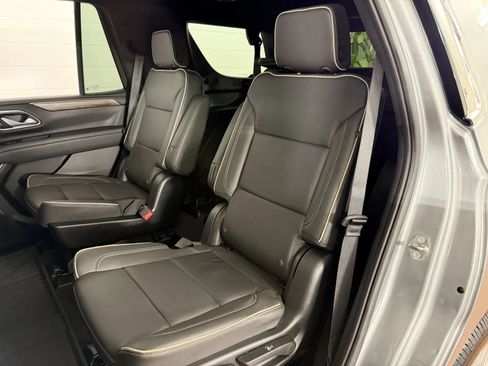 Used 2023 Chevrolet Tahoe Premier w/ Advanced Technology Package AWD/4WD image 35