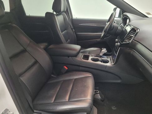 Used 2020 Jeep Grand Cherokee Limited w/ Trailer Tow Group IV image 21