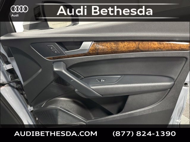 Used 2018 Audi Q5 2.0T Premium Plus w/ Premium Plus Package AWD/4WD image 30