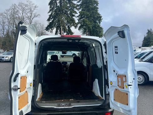 Used 2021 Ford Transit Connect XL image 17