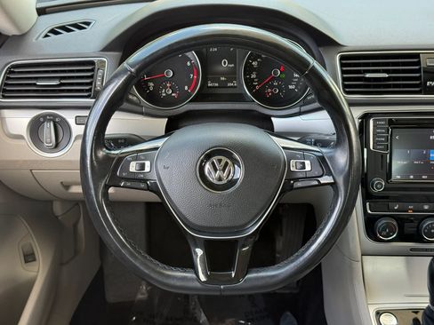 Used 2019 Volkswagen Passat 2.0T Wolfsburg FWD image 18