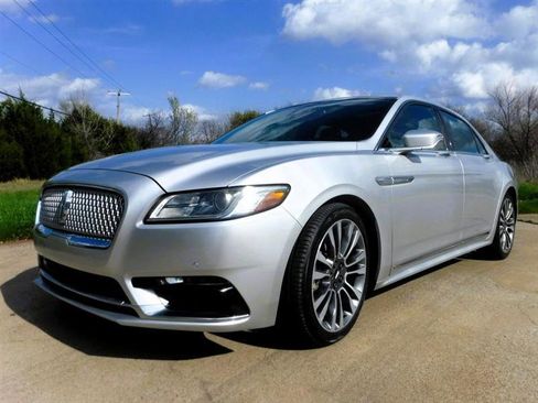 Used 2017 Lincoln Continental Select w/ Climate Package image 9