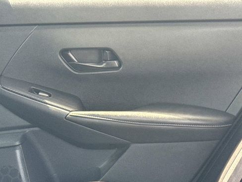 Certified 2024 Nissan Sentra SV FWD image 14