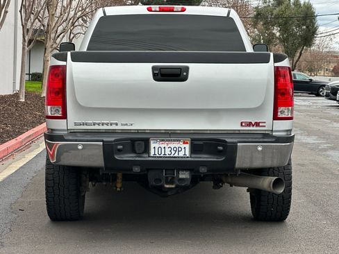 Used 2014 GMC Sierra 3500 SLT w/ SLT Convenience Package image 5