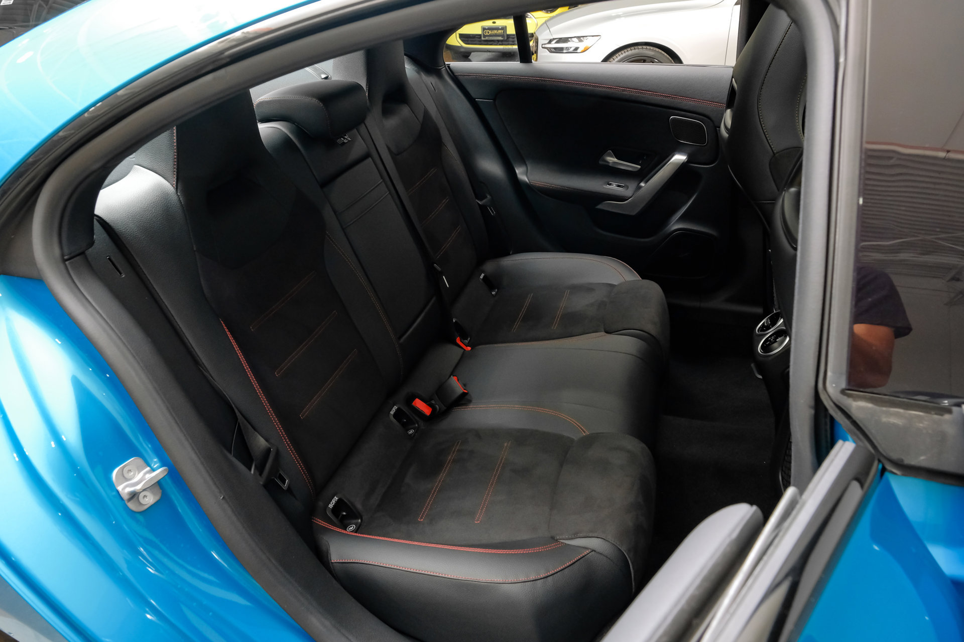 Used 2025 Mercedes-Benz CLA 250 w/ AMG Night Package image 36