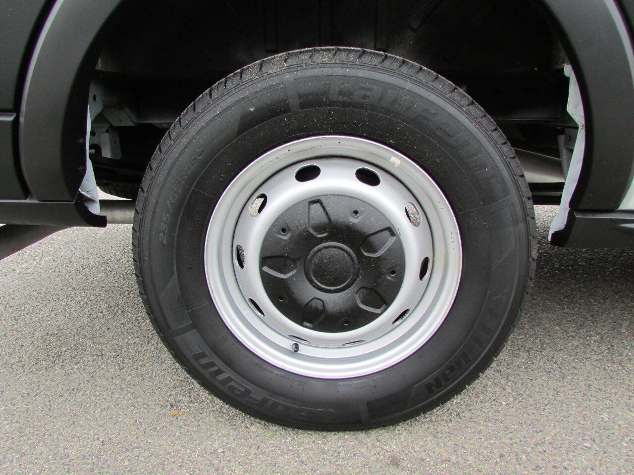 Used 2023 Ford Transit 350 Medium Roof w/ Interior Upgrade Package RWD image 10