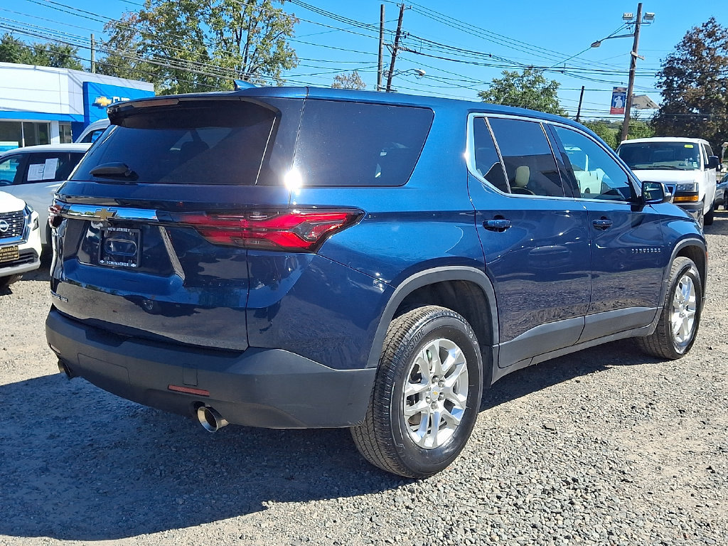 Used 2023 Chevrolet Traverse LS w/ Safety Package AWD/4WD image 8