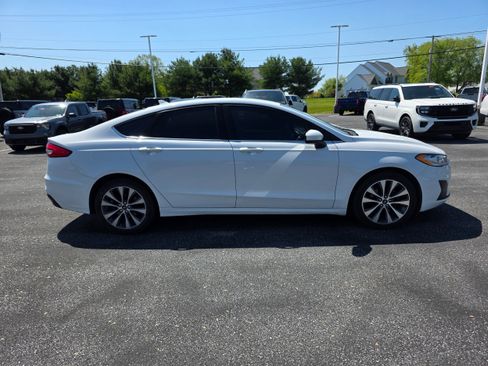 Certified 2019 Ford Fusion SE AWD/4WD image 6