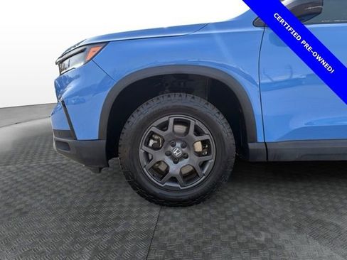 Certified 2025 Honda Pilot TrailSport image 12