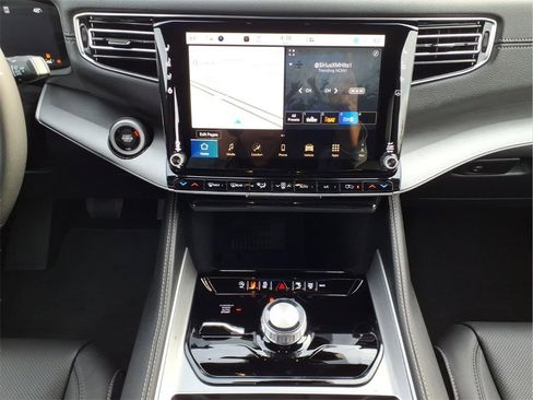 New 2026 Jeep Grand Wagoneer Limited image 16