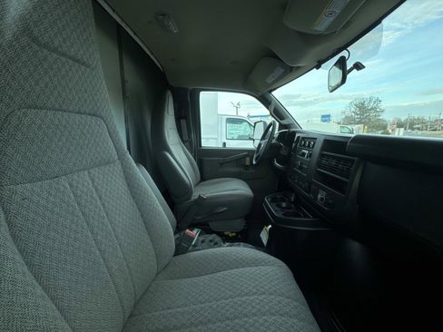 New 2026 Chevrolet Express 4500 w/ Power Convenience Package image 14