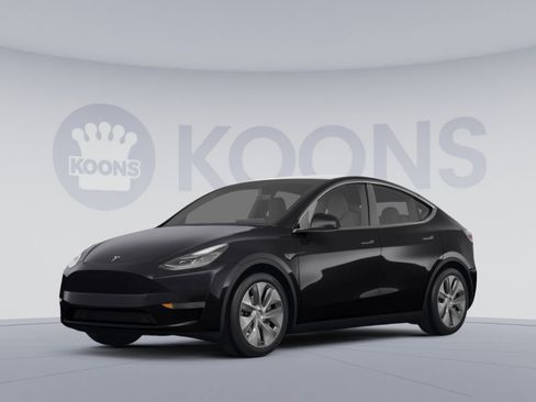 Used 2024 Tesla Model Y Long Range AWD/4WD image 1